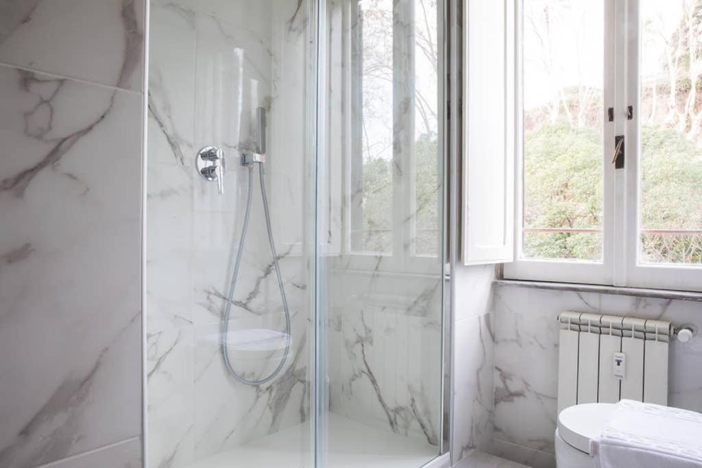 Silver Luxury Jacuzzi Suite Trastevere - Top Collection ローマ エクステリア 写真